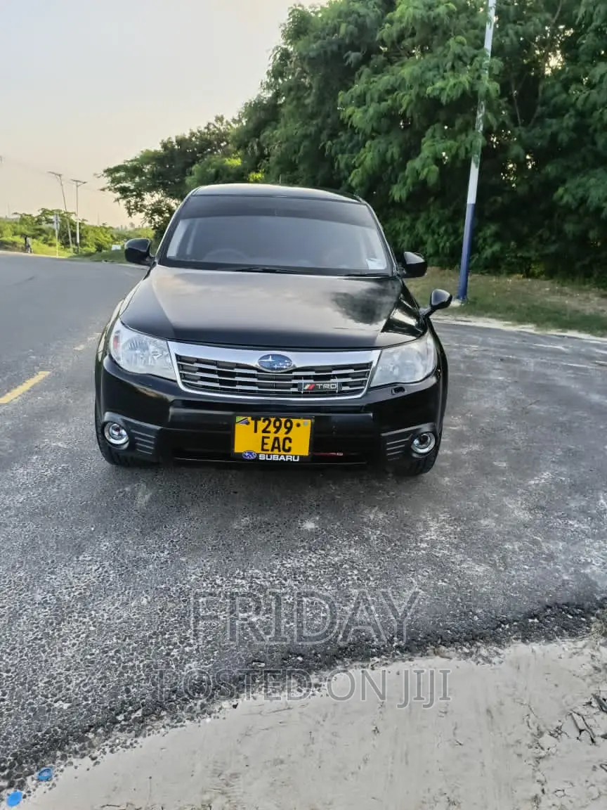 Subaru Forester 2010 Black