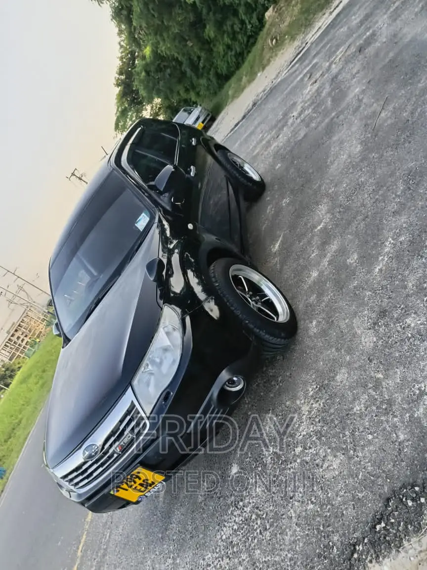 Subaru Forester 2010 Black