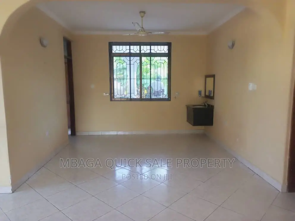 4bdrm House in Bahari Beach, Kunduchi for rent