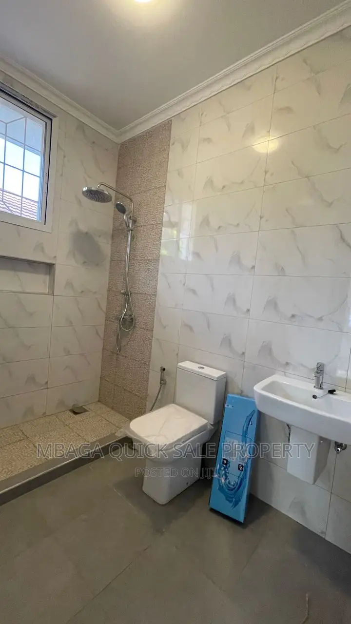 4bdrm House in Msasani for rent