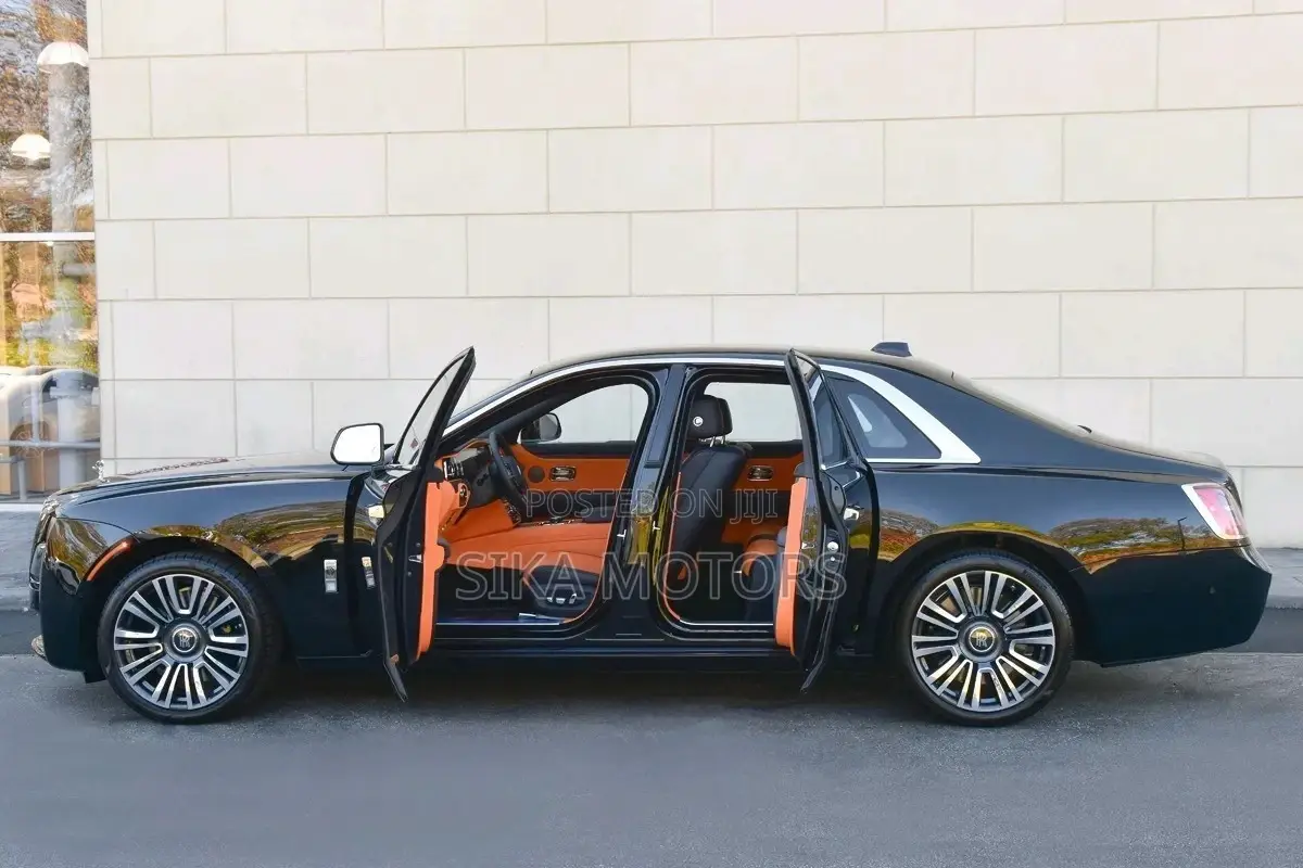 New Rolls-Royce Ghost 2024 Black