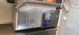 Refrigerator With 150L Aborder