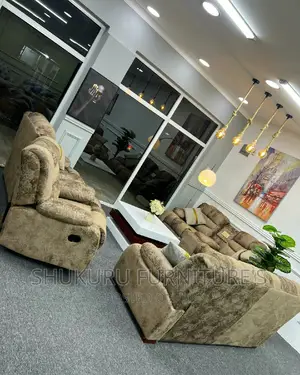 RECLINER Seat 7