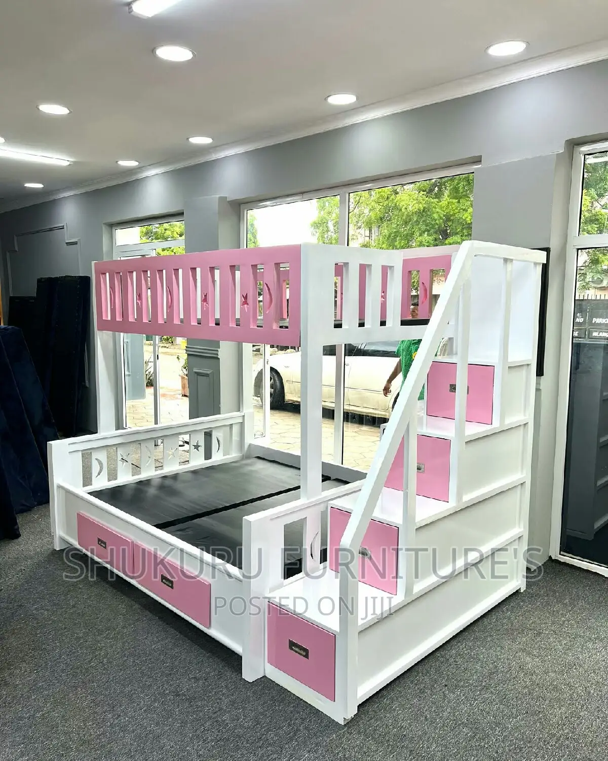 Double Decker Design 