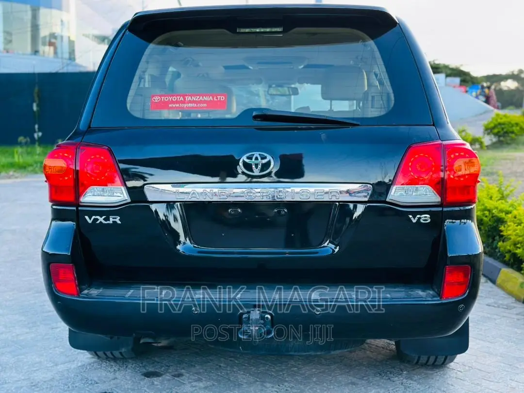 Toyota Land Cruiser 2015 Black