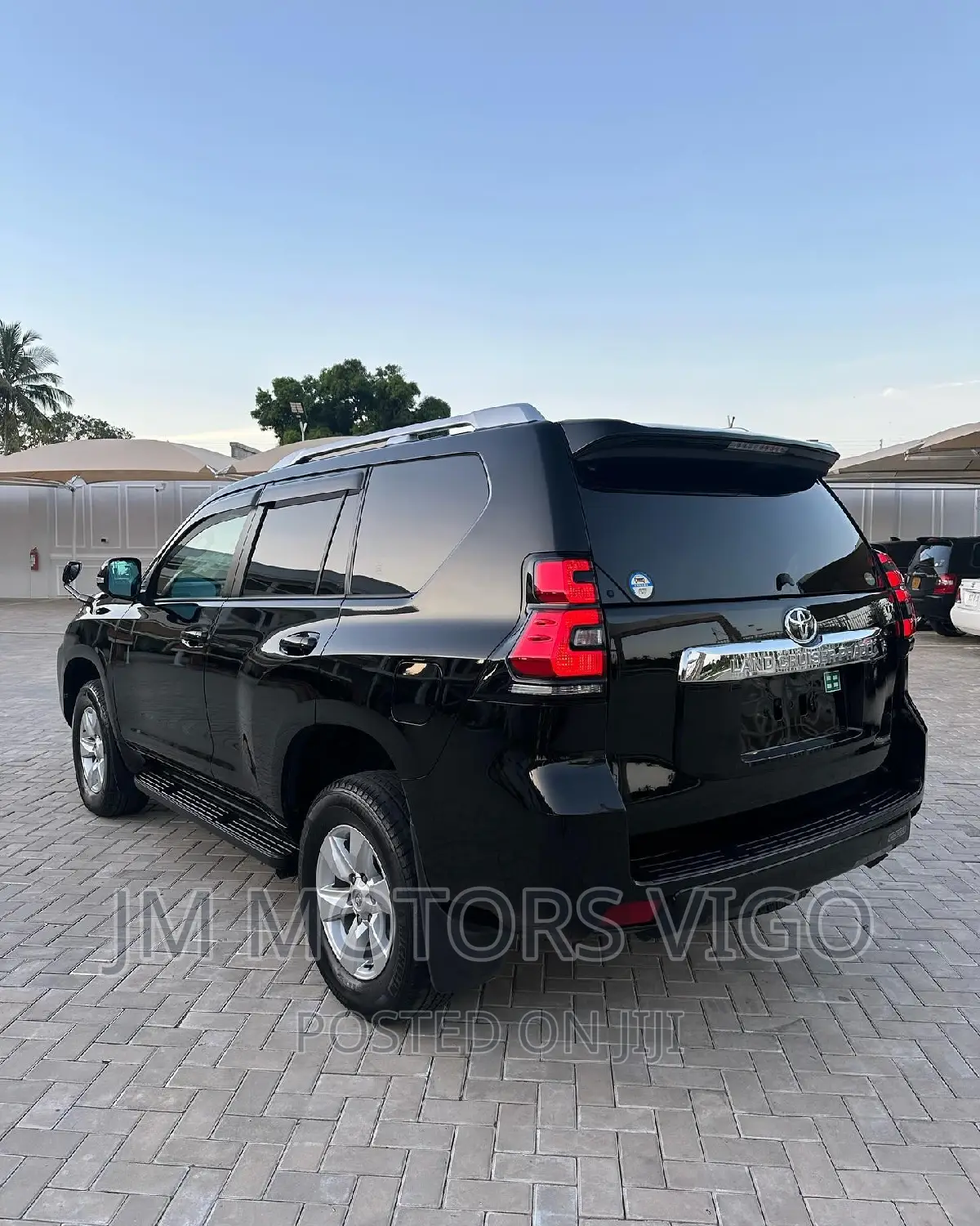 Toyota Land Cruiser Prado 2018 Black