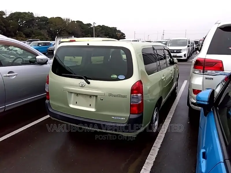 Toyota Probox 2014 Green
