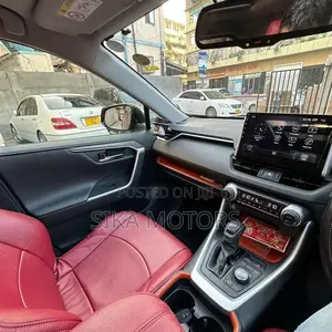 Toyota RAV4 2019 Red