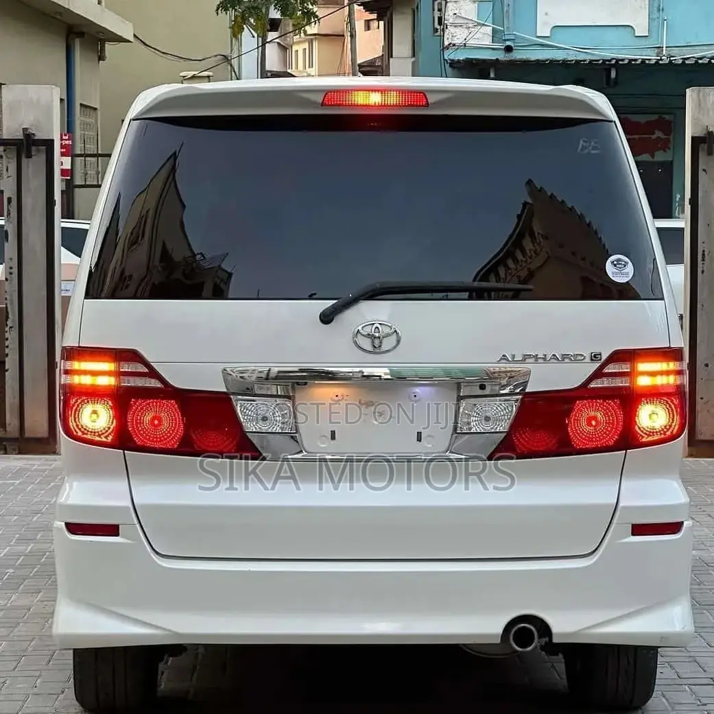 Toyota Alphard 2006 White