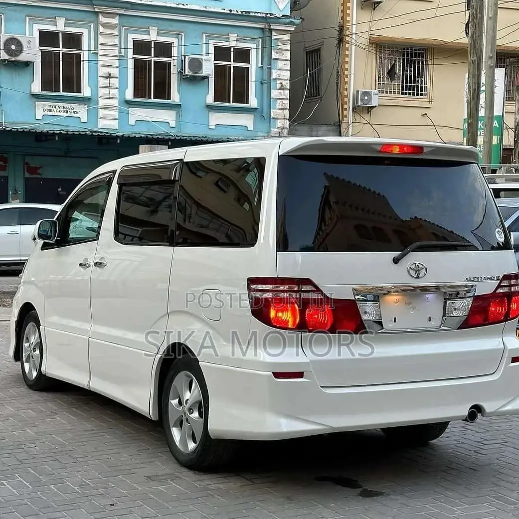 Toyota Alphard 2006 White