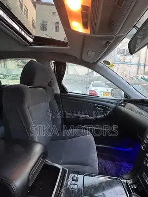 Toyota Crown 2007 Silver