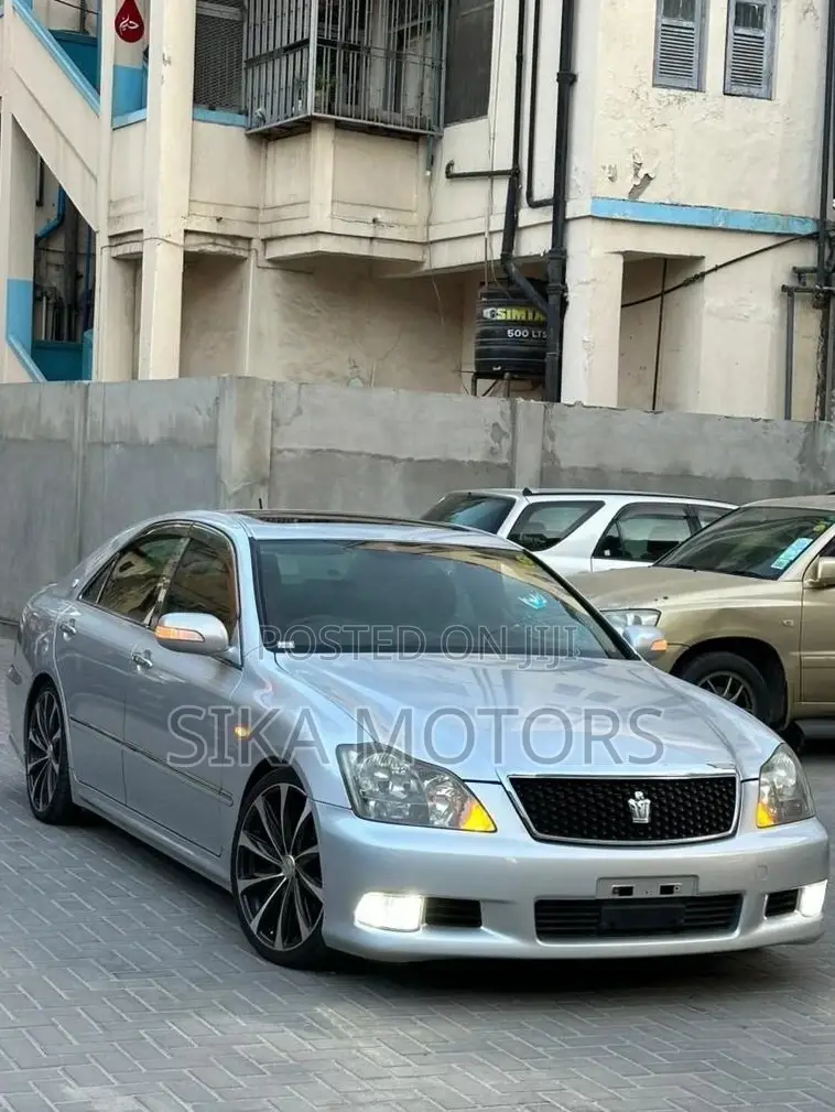 Toyota Crown 2007 Silver