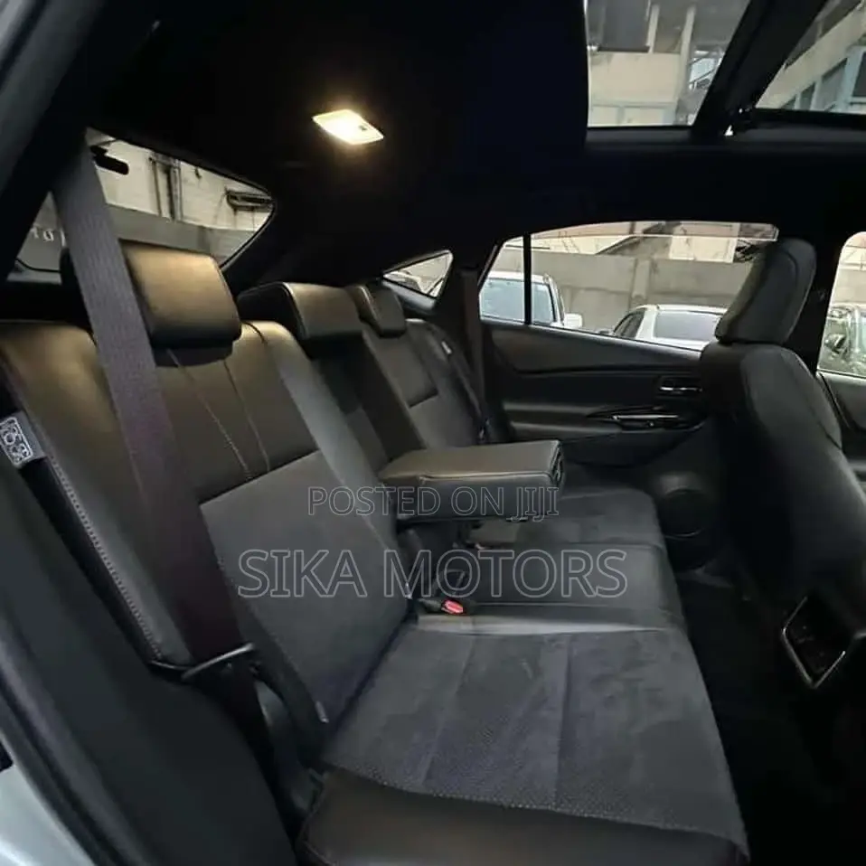 Toyota Harrier 2017 Silver