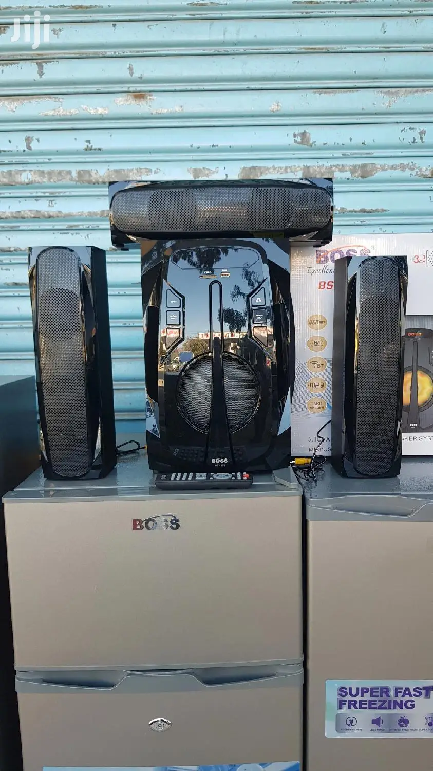 Boss Bluetooth Radio Subwoofer