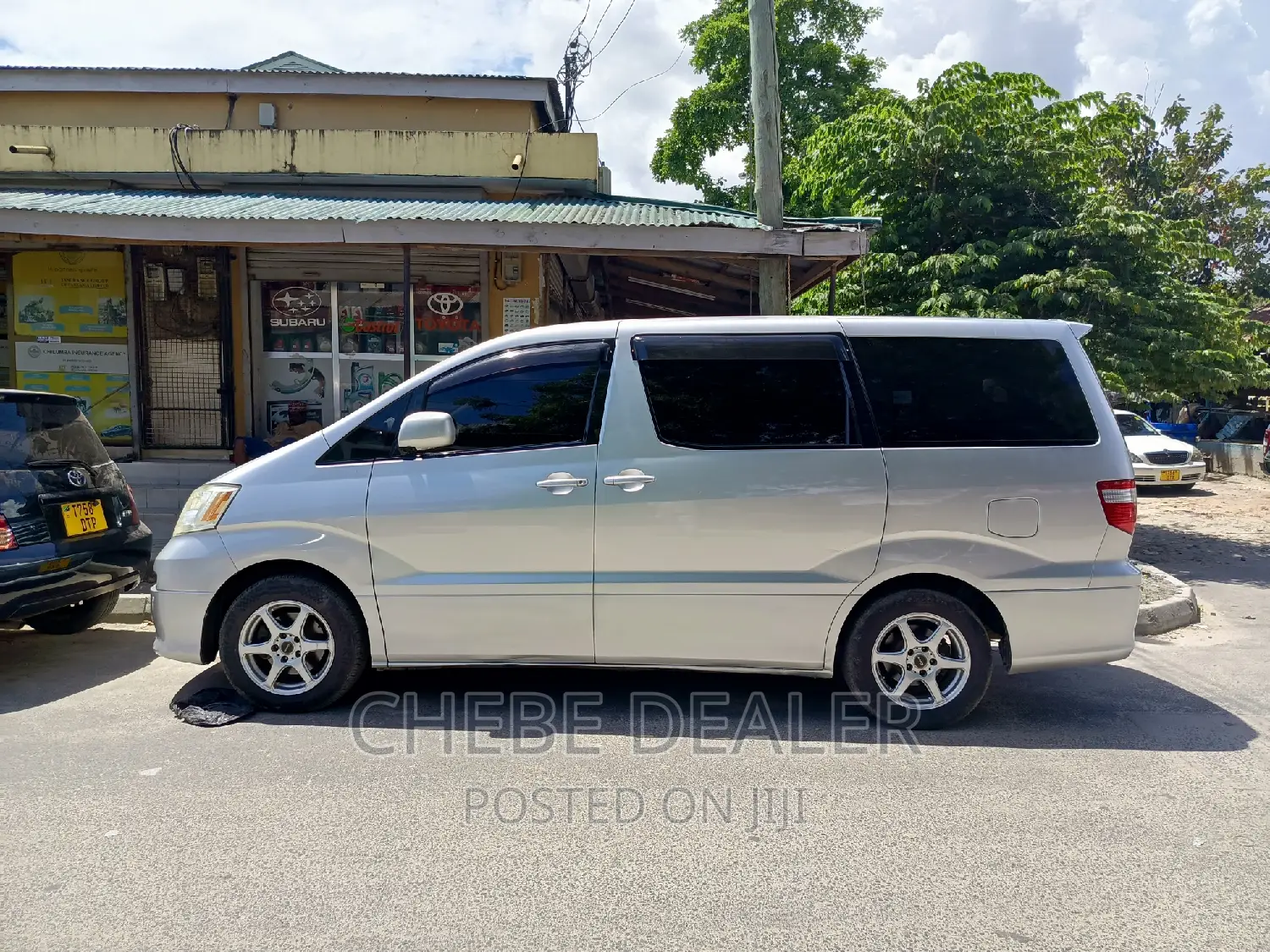Toyota Alphard 2004 Silver