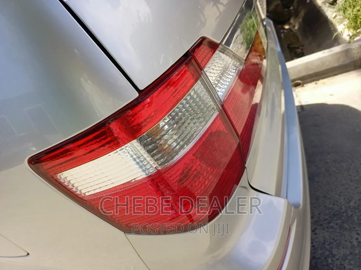 Toyota Alphard 2004 Silver