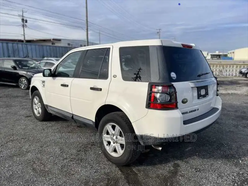 Land Rover Freelander 2010 Pearl