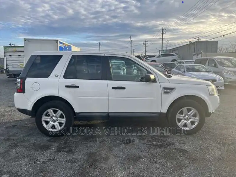 Land Rover Freelander 2010 Pearl