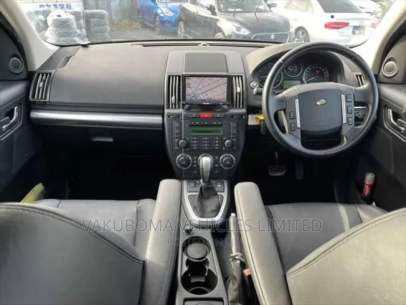 Land Rover Freelander 2010 Pearl