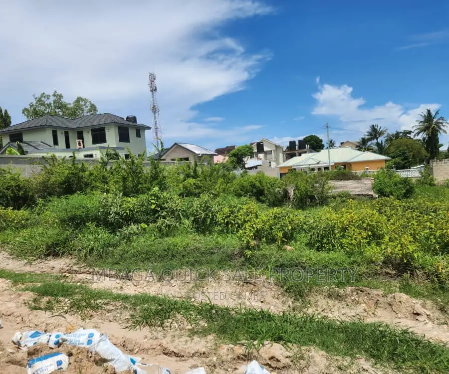 Plot Inauzwa Ipo Madale Kontena