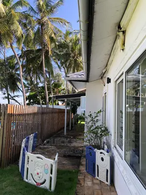 3bdrm House in Beach House for sale
