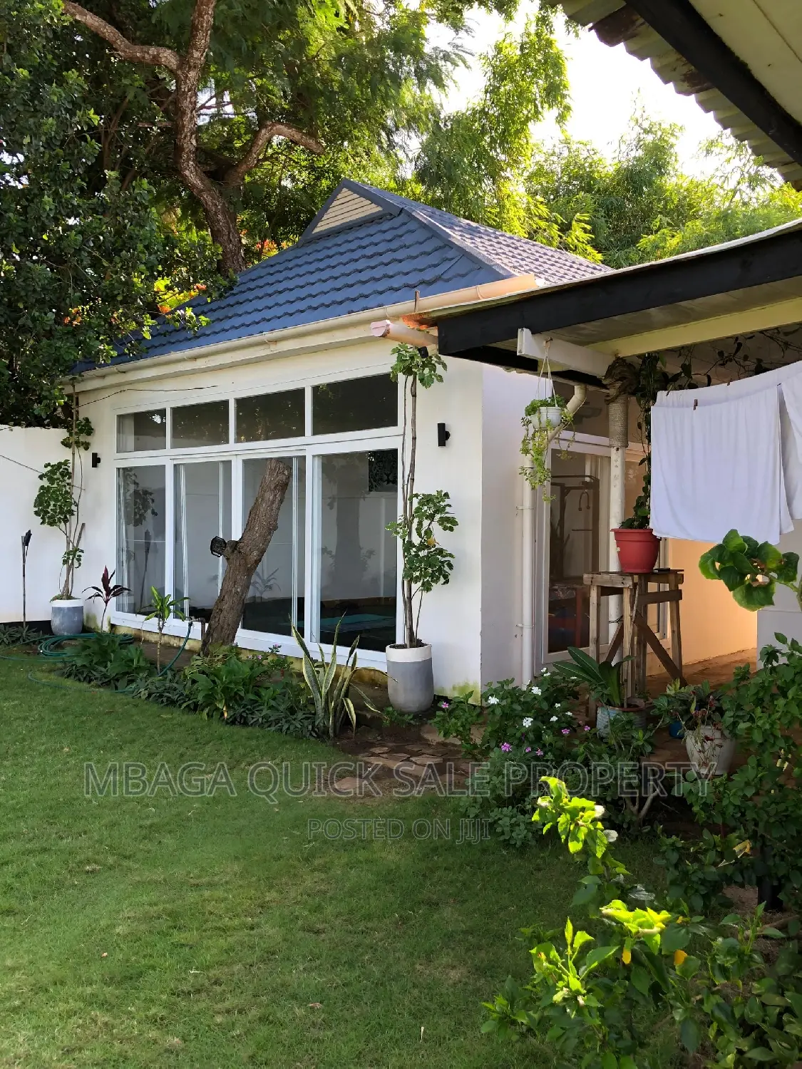 3bdrm House in Beach House for sale