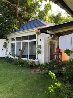 3bdrm House in Beach House for sale