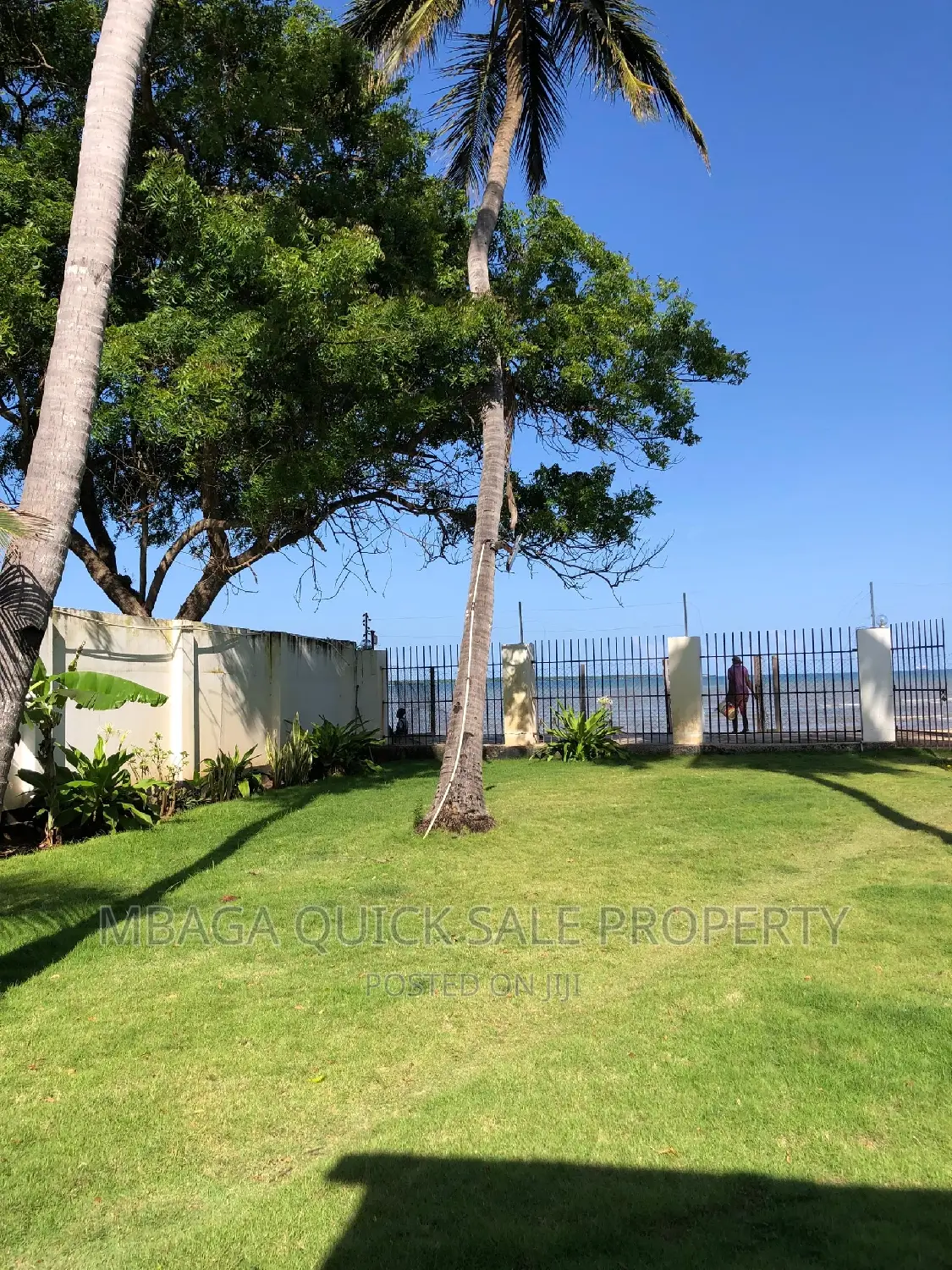 3bdrm House in Beach House for sale