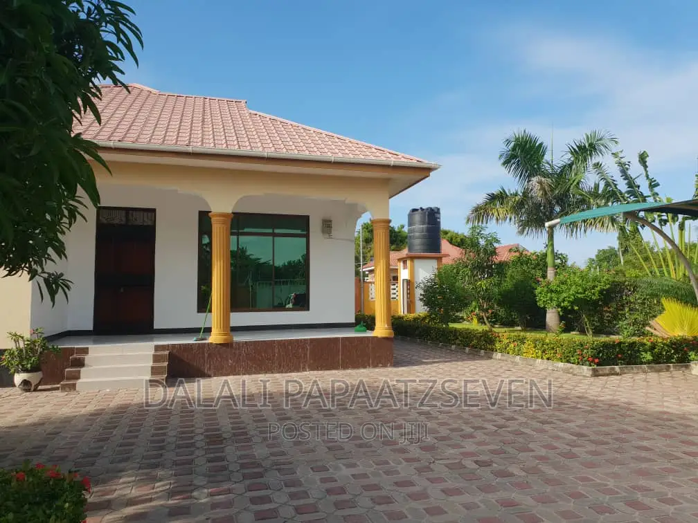 3bdrm House in Dalalipapaatzseven, Kinondoni for rent
