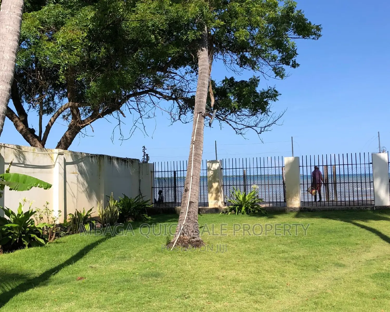 3bdrm House in Beach House  For for sale