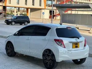 Toyota Vitz 2013 White
