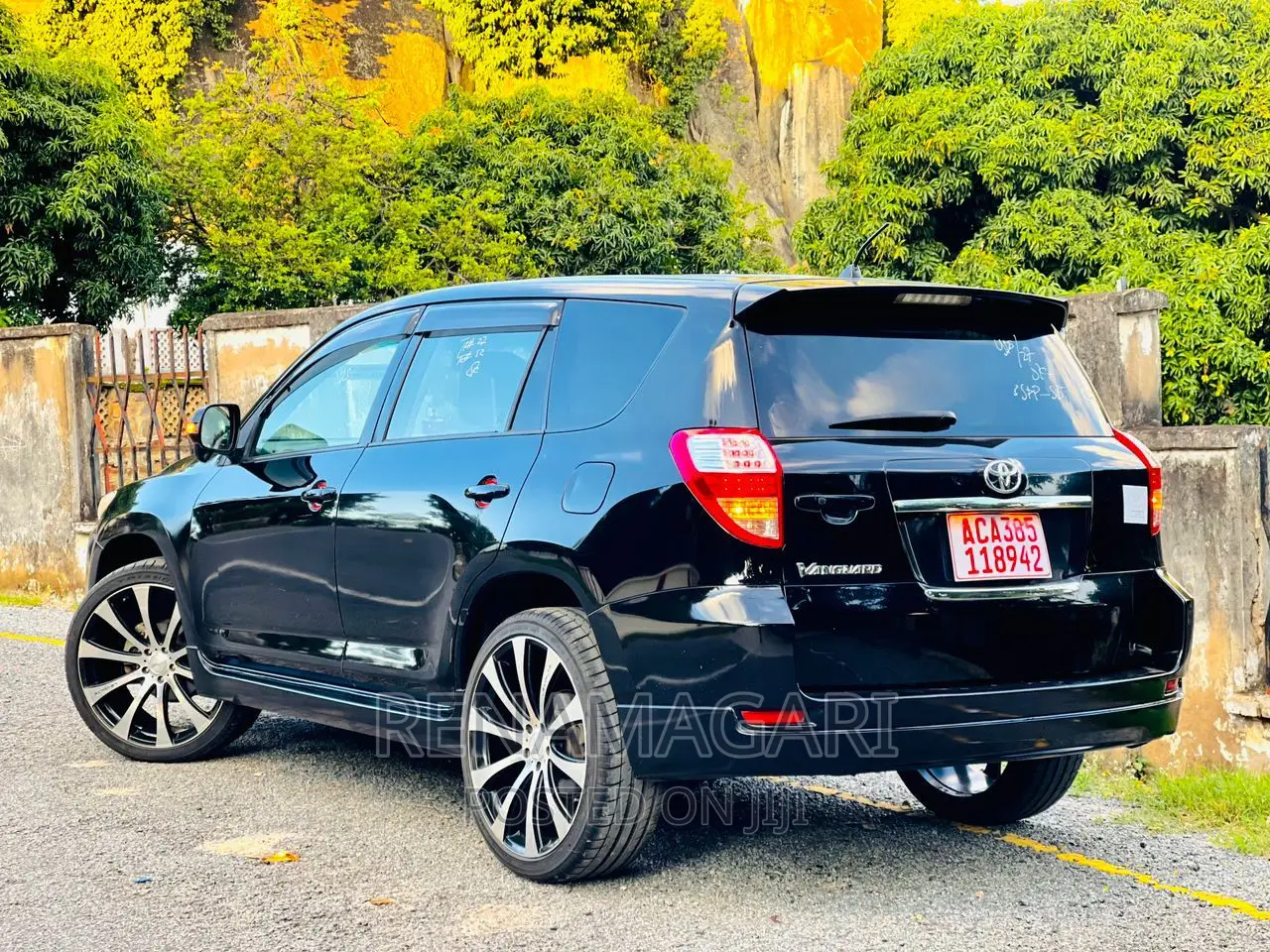 Toyota Vanguard 2008 Black