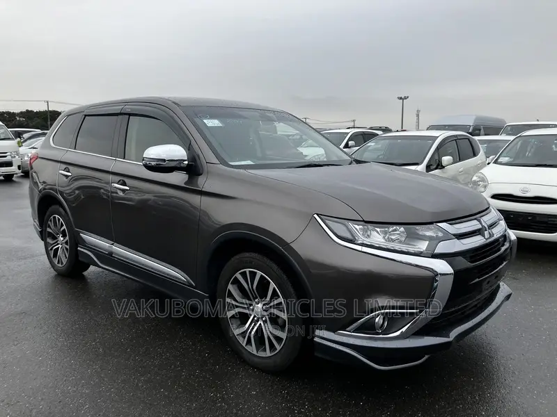 Mitsubishi Outlander 2017 Gray