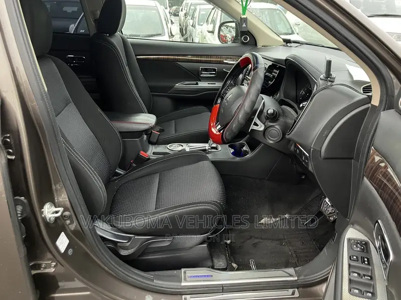 Mitsubishi Outlander 2017 Gray