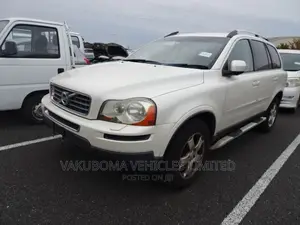 Volvo XC90 2010 Pearl