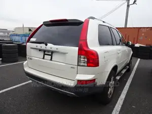 Volvo XC90 2010 Pearl
