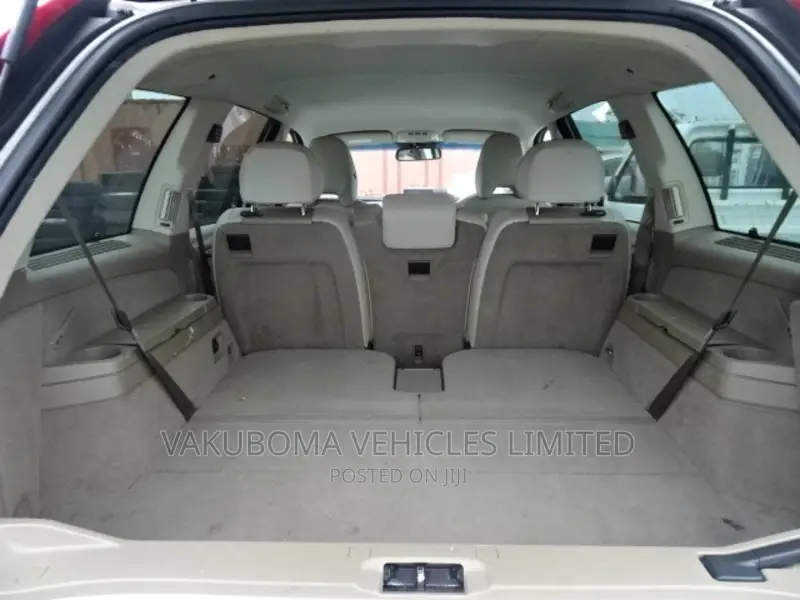 Volvo XC90 2010 Pearl