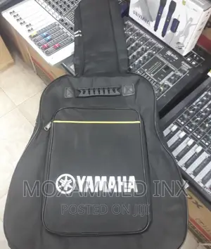Yamaha Bags for Acoustic Guitars
