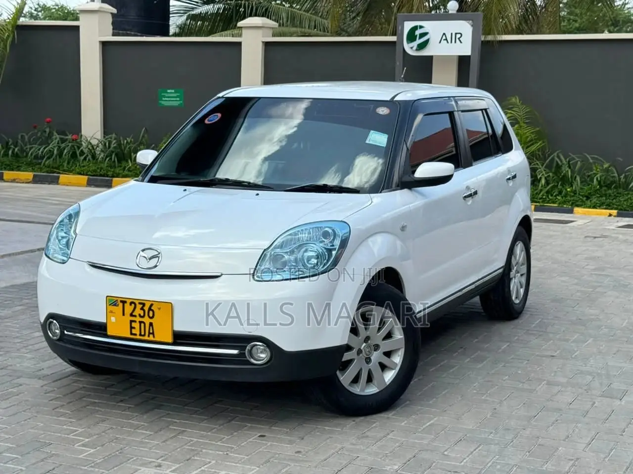 Mazda Verisa 2008 White