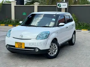 Mazda Verisa 2008 White