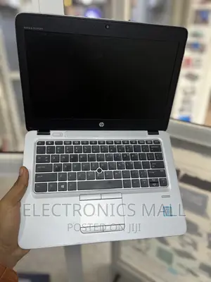 Laptop HP EliteBook 820 G3 8GB Intel Core I5 SSD 256GB