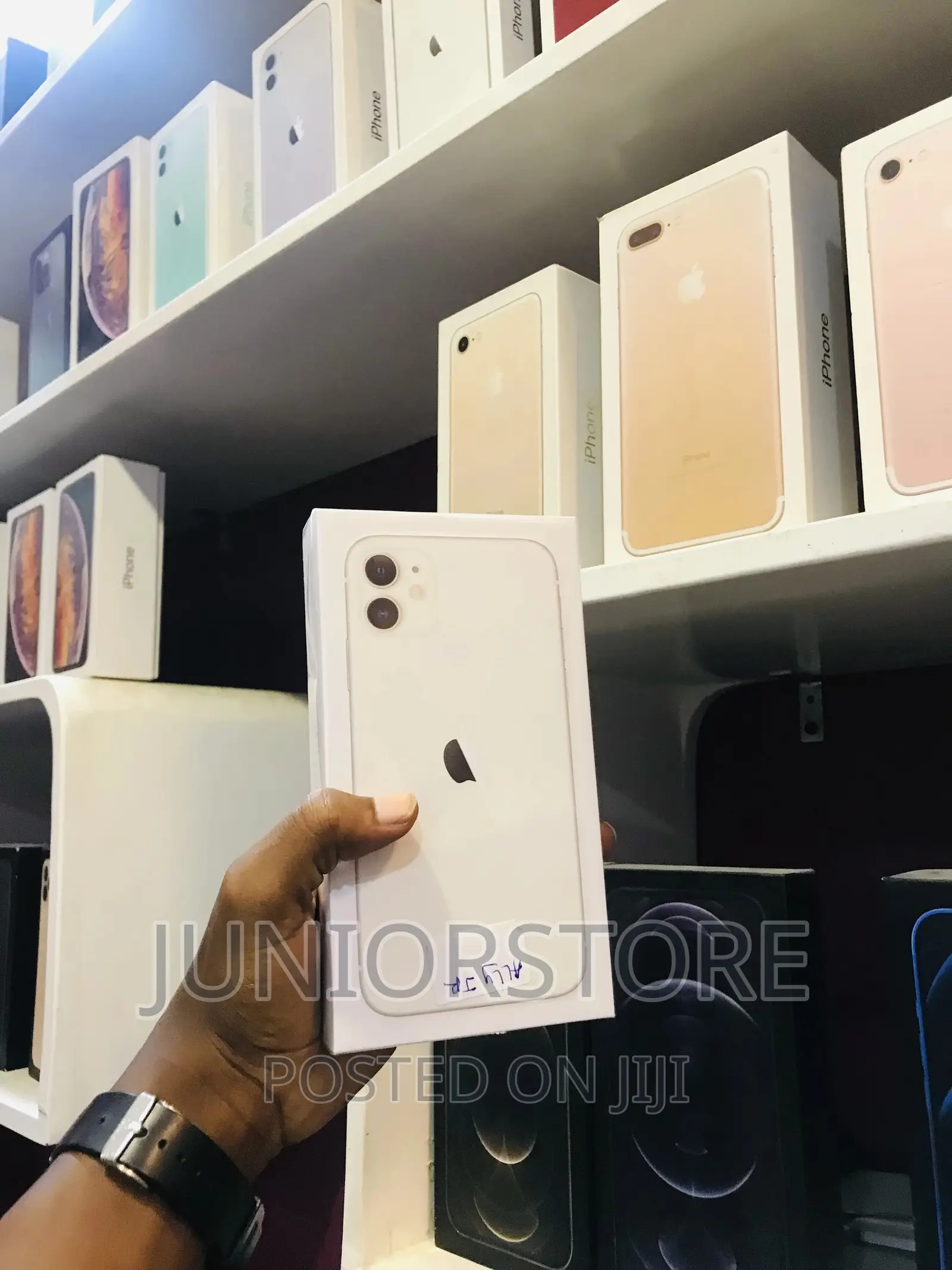 New Apple iPhone 11 128 GB White