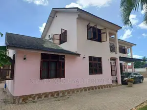 5bdrm House in Ununio, Bunju for sale