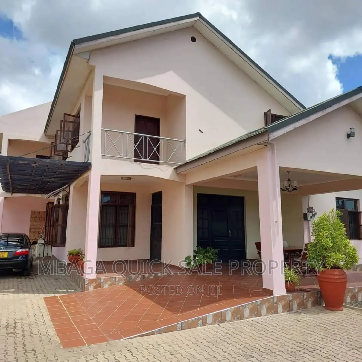 5bdrm House in Ununio, Bunju for sale