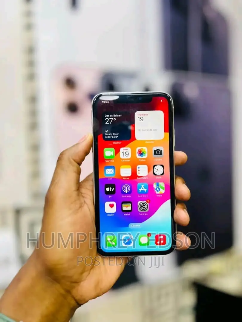 Apple iPhone 11 64 GB White
