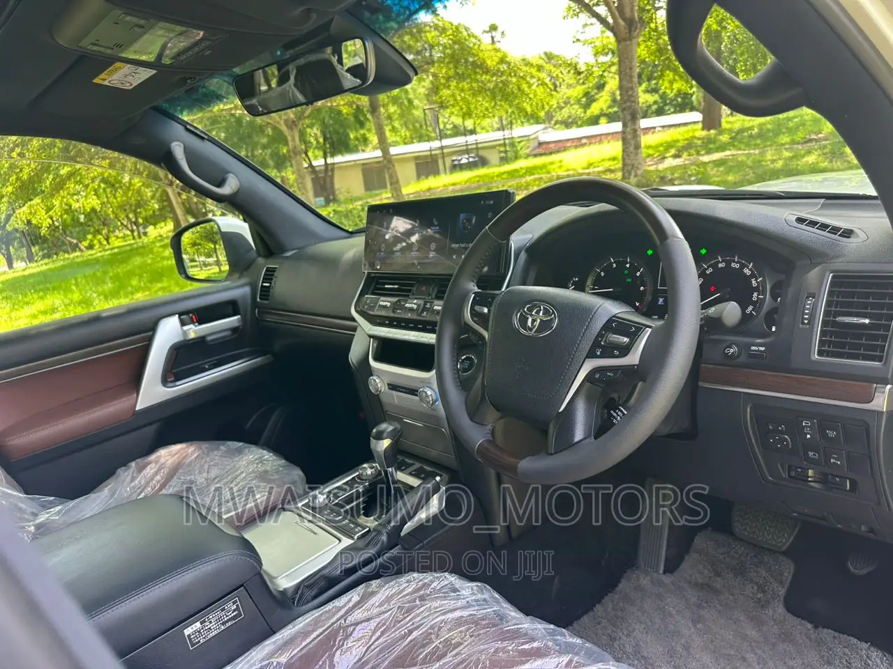 Toyota Land Cruiser 2022 White