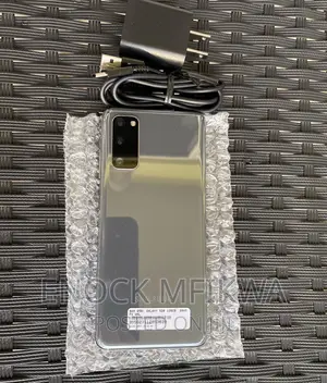 New Samsung Galaxy S20 128 GB Black