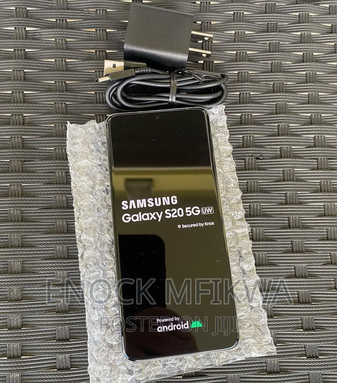 New Samsung Galaxy S20 128 GB Black
