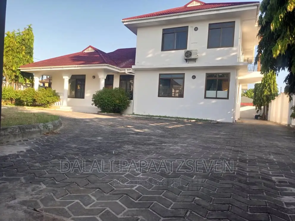 4bdrm House in Dalalipapaatzseven, Kinondoni for rent