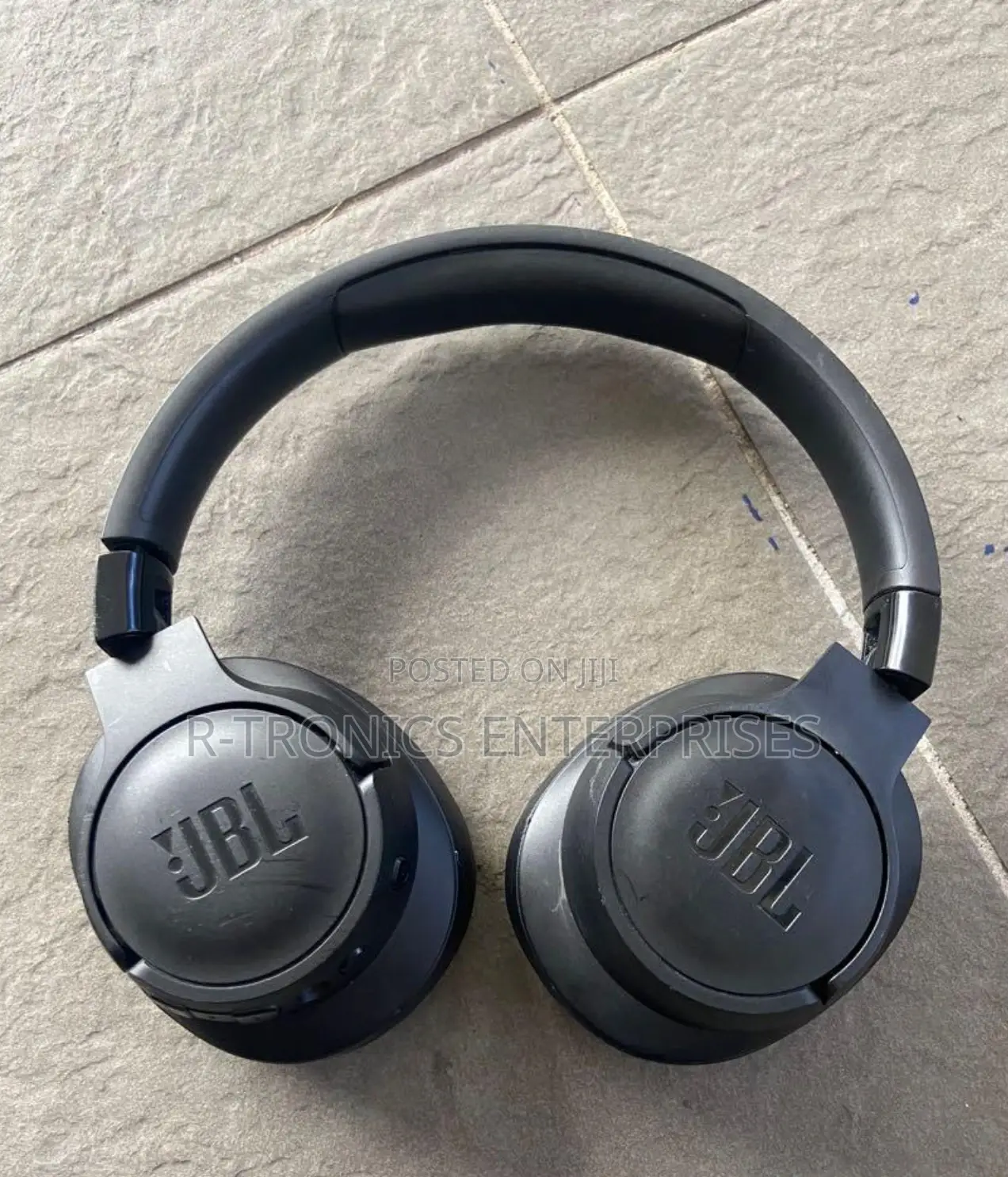 JBL Live670nc Bluetooth Headphones Adaptive Noise Cancelling